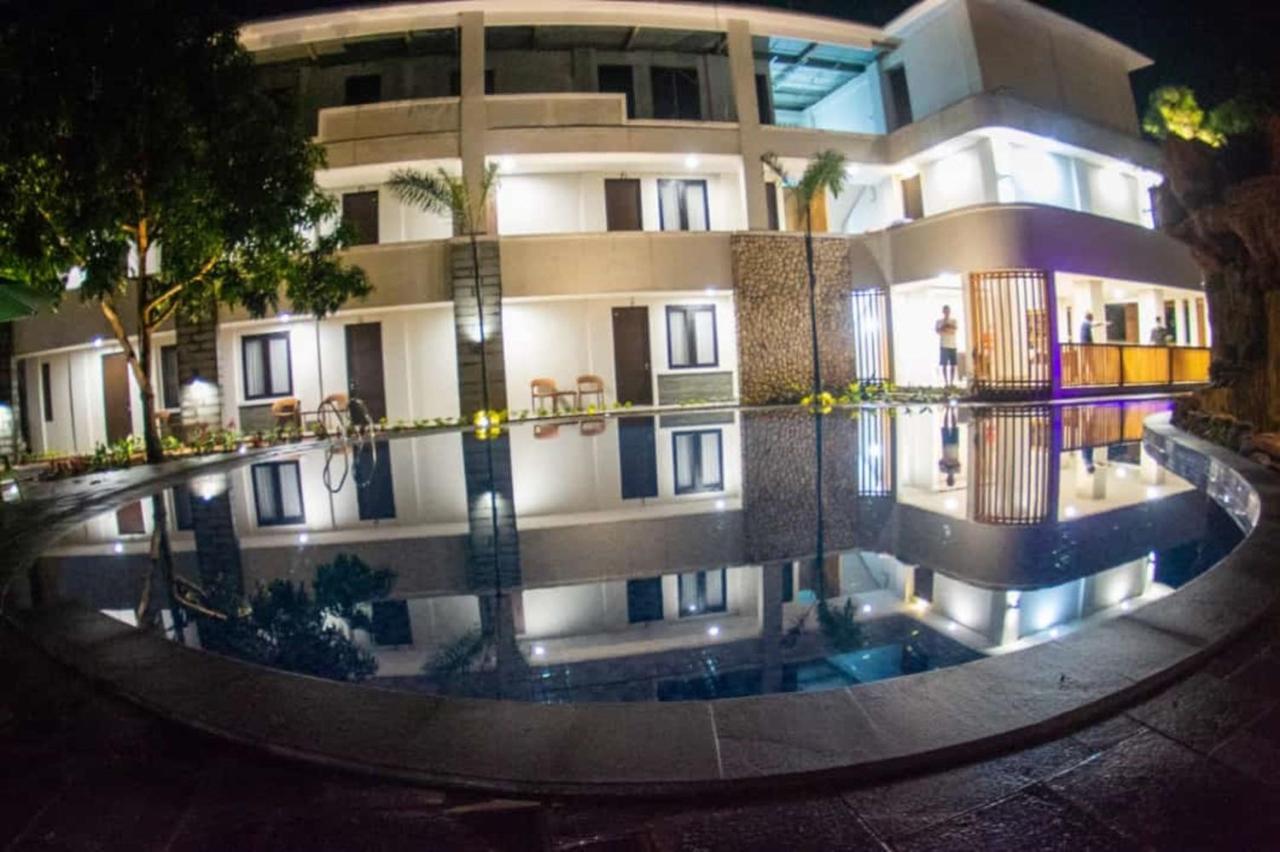 Long Beach Hotel Pangandaran Exterior foto